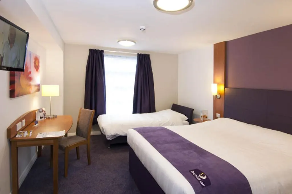 Premier Inn Manchester Handforth Hotel