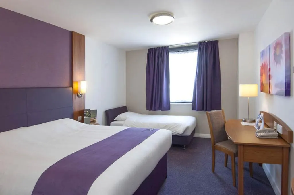 Premier Inn Manchester Handforth